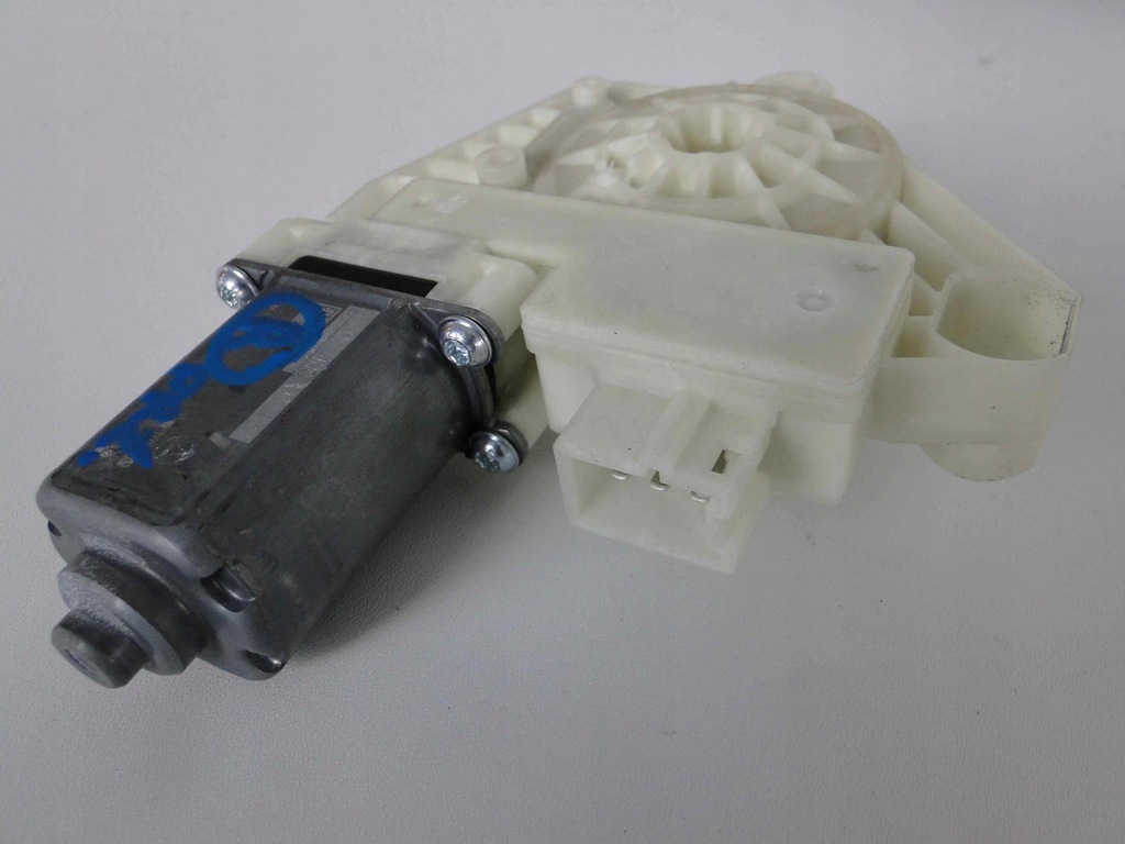 фото №6, Mercedes c klasa w205 моторчик стекло правой перед