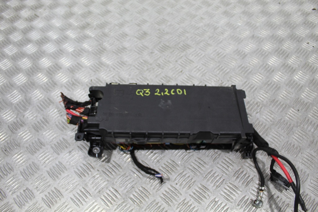 фото №1, Коробка предохранителей корпус infiniti q30