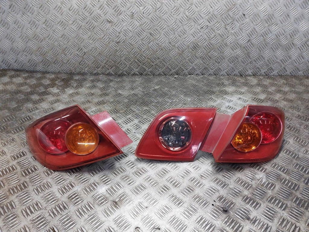 фото №1, Лампа лівий задня + правий задня комплект mazda 3 i bk hb 5d