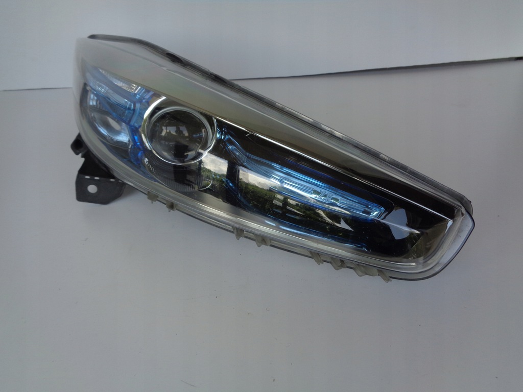 фото №1, Лампа права фара renault zoe 12-