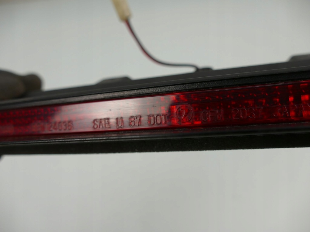 фото №8, Subaru outback h6 trzeci стоп лампа стоп-сигнал 99-04