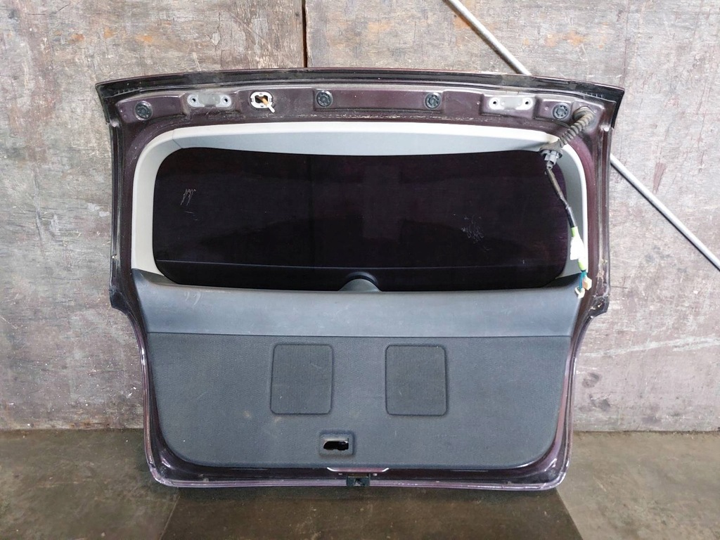 фото №11, Kompletny задня кришка багажника бампер лампа задня toyota avensis t25 lift 3n0