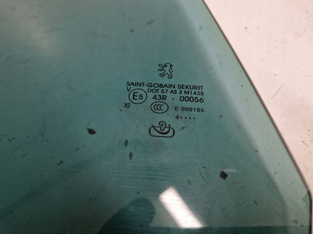 фото №11, Peugeot 508 rxh 2016 задня сторона права скло двері задніх