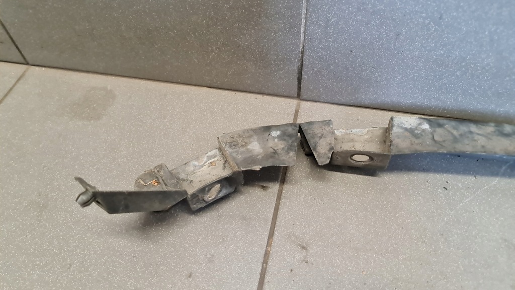 фото №6, Напрямна бампера правий задня vw sharan 7m0807394c