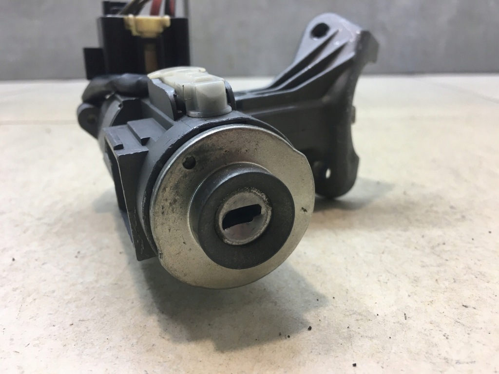 фото №5, Замок запалювання ключ corolla e12 45020-02-4