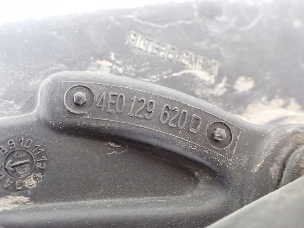 фото №8, Корпус фильтра воздуха с датчиком audi a8 s8 d3 5.2 короткий 4e0129620d