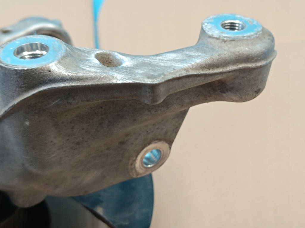 фото №11, Vw arteon shooting brake 1.4 ehybrid 2022 r поворотный кулак правый задняя 3q0501117a