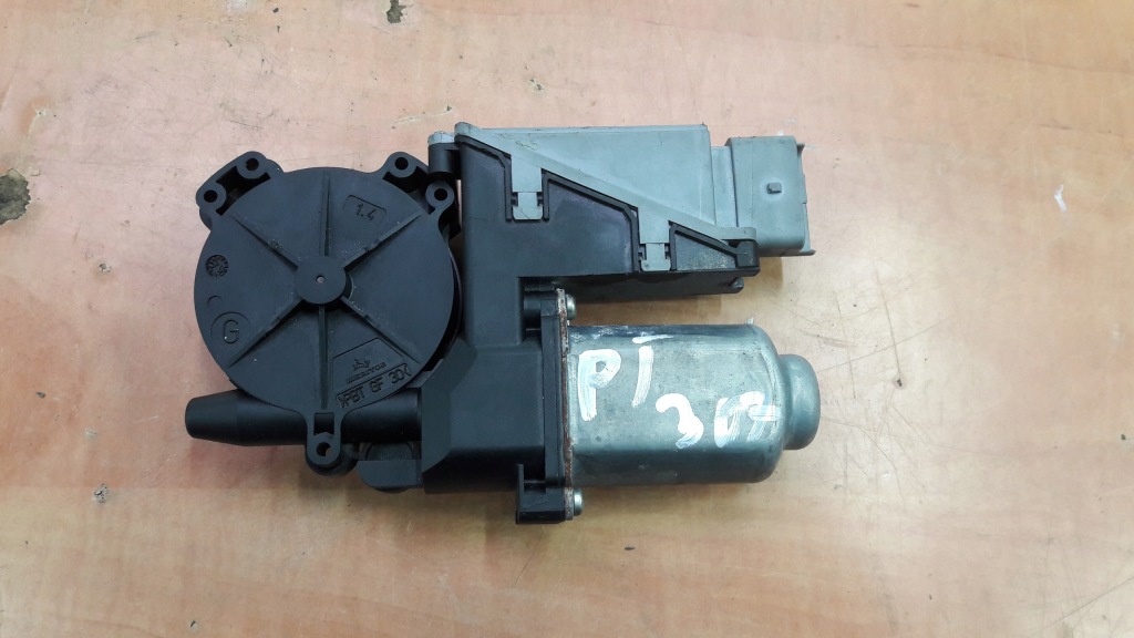 фото №1, Peugeot 307 sw моторчик стекло правый задняя