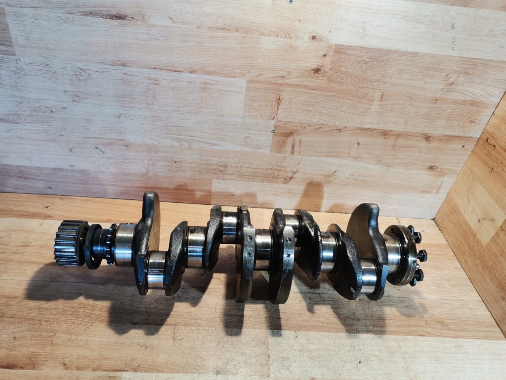 Wał коленчатый renault nissan dacia 1.5 dci 8a euro 5 Оригинал