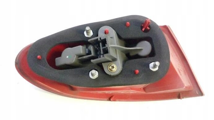 фото №3, Лампа правая задняя крыло alfa romeo 147