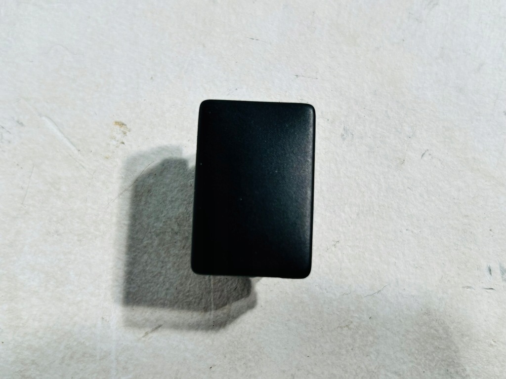 фото №2, Avensis t27 заглушка кнопка переключателя