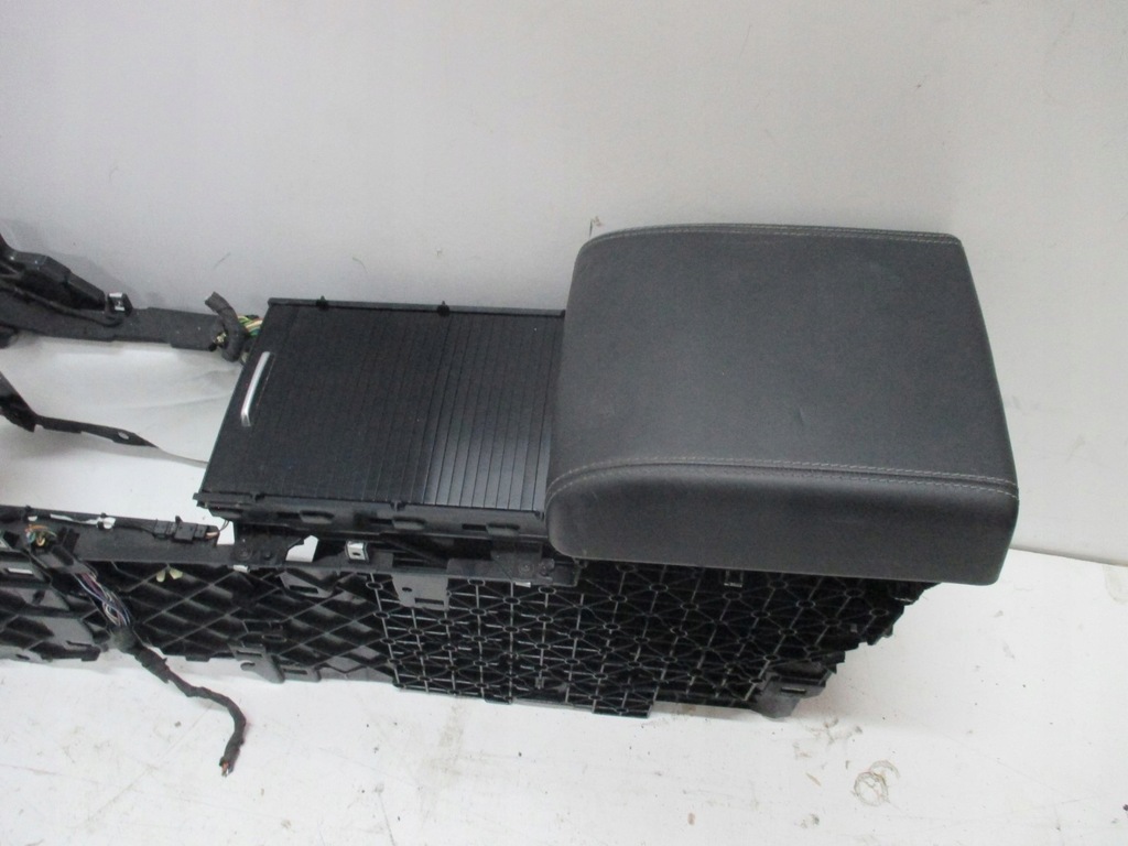 фото №2, Тунель підлокітник range rover evoque