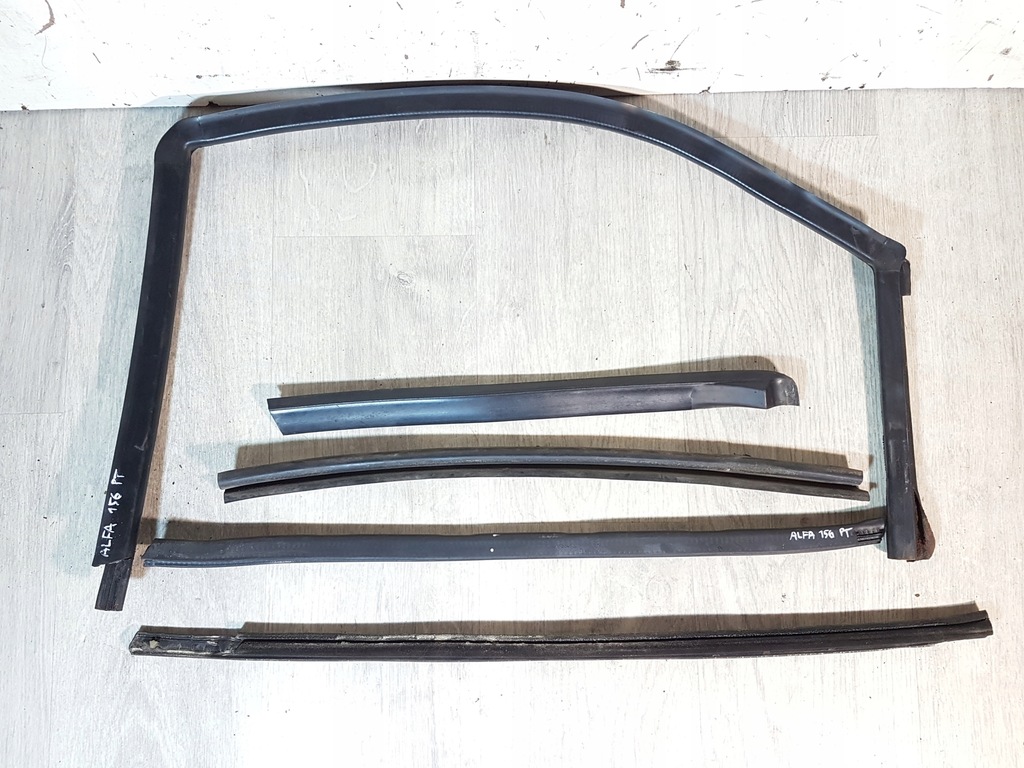 фото №7, Ущільнювачі скло лівий задня kpl alfa romeo 156 sedan