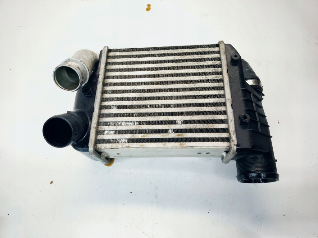 Интеркулер радиатор воздуха правая audi a6 c6 3.0 tdi 4f0145806e 2 Недорого