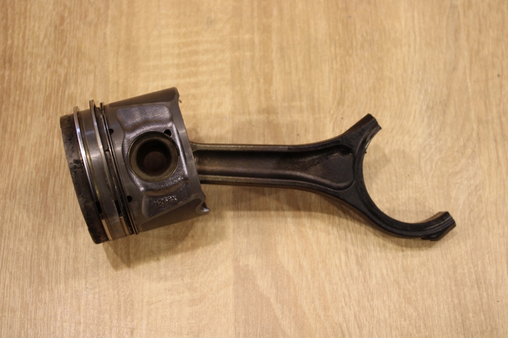 фото №1, Поршень jaguar xf x250 2.7