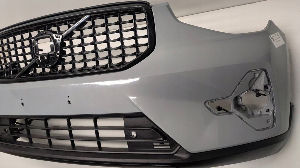 Бампер перед volvo xc40 lift r design 2022- Цена