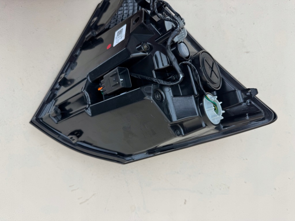 фото №15, Hyundai kona ii 2 23r- лампа правая задняя правый задняя 92406-be0