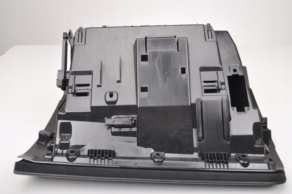 фото №9, Volvo s60 iii бардачок пасажира anglik