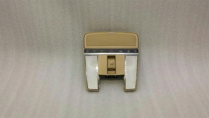 Купить Mercedes s-class w221 dome light a2218705886 interior