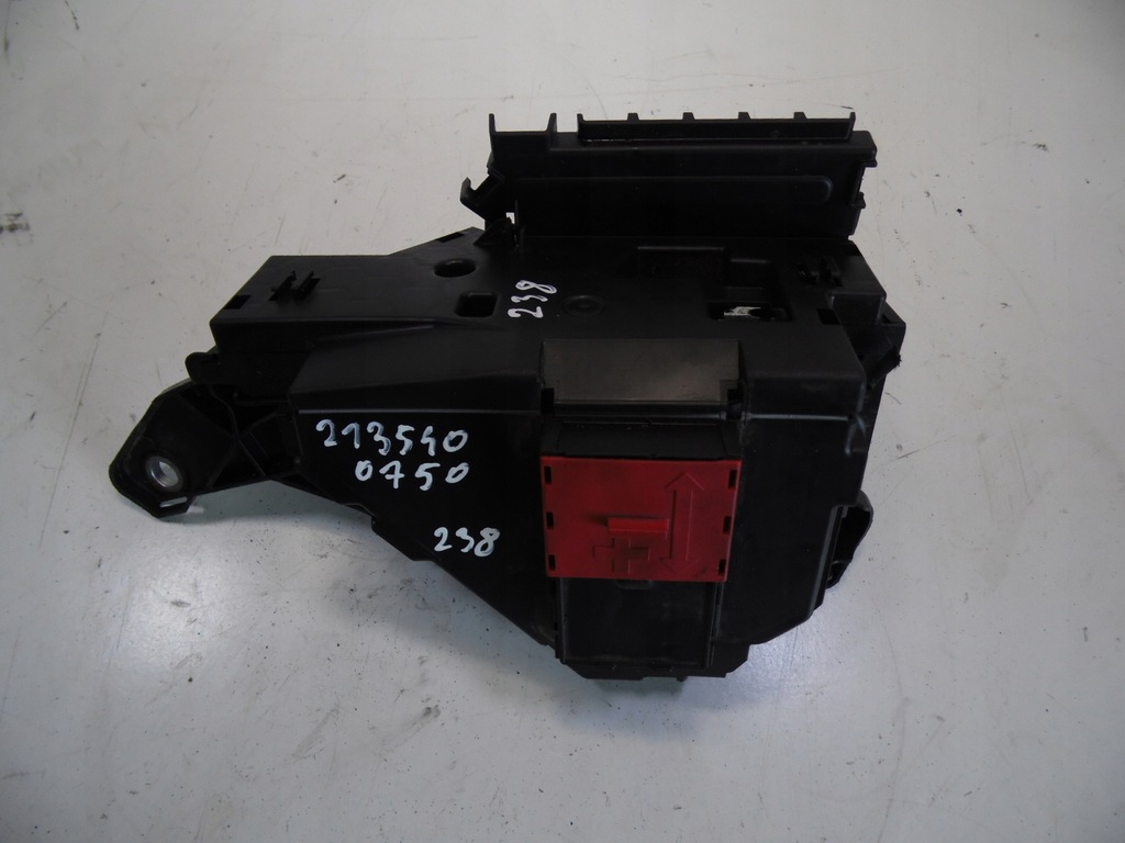 фото №1, Коробка предохранителей клемма mercedes w213 w238