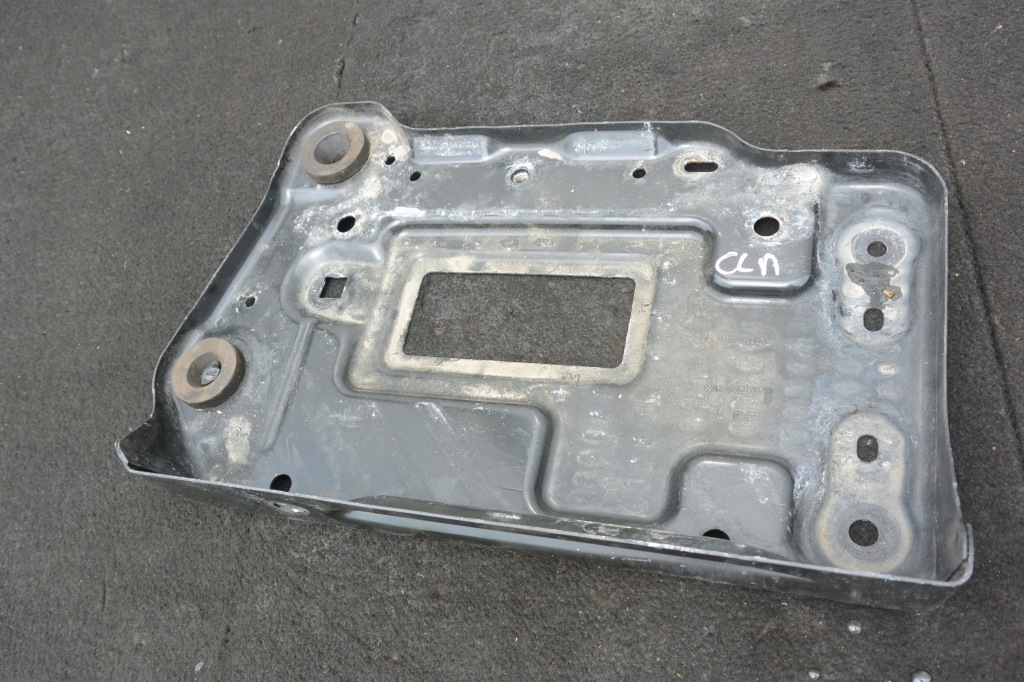 Купить Основание аккумулятор mercedes w117 cla a176 b246 оригинал