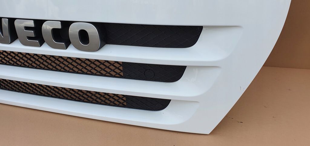 фото №9, Iveco stralis trakker решітка радіатора решітка радіатора капот вузька