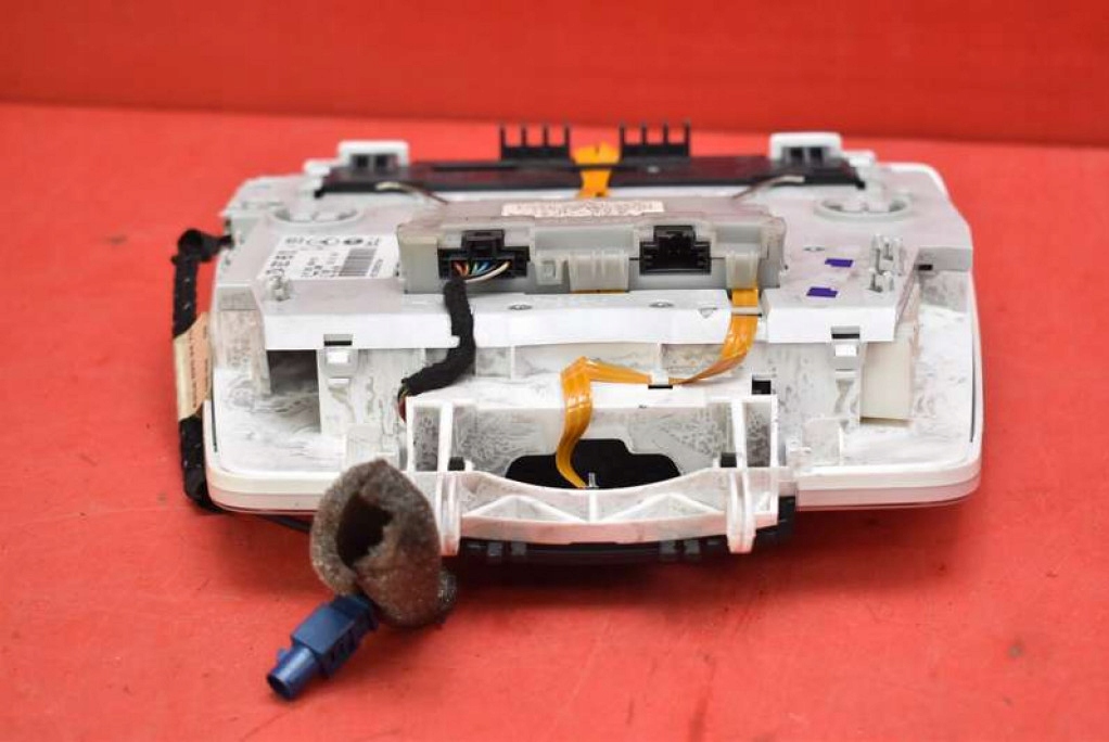 фото №6, Лампа освітлення салону перед a2048208501 mercedes c-klasa w204 07-12