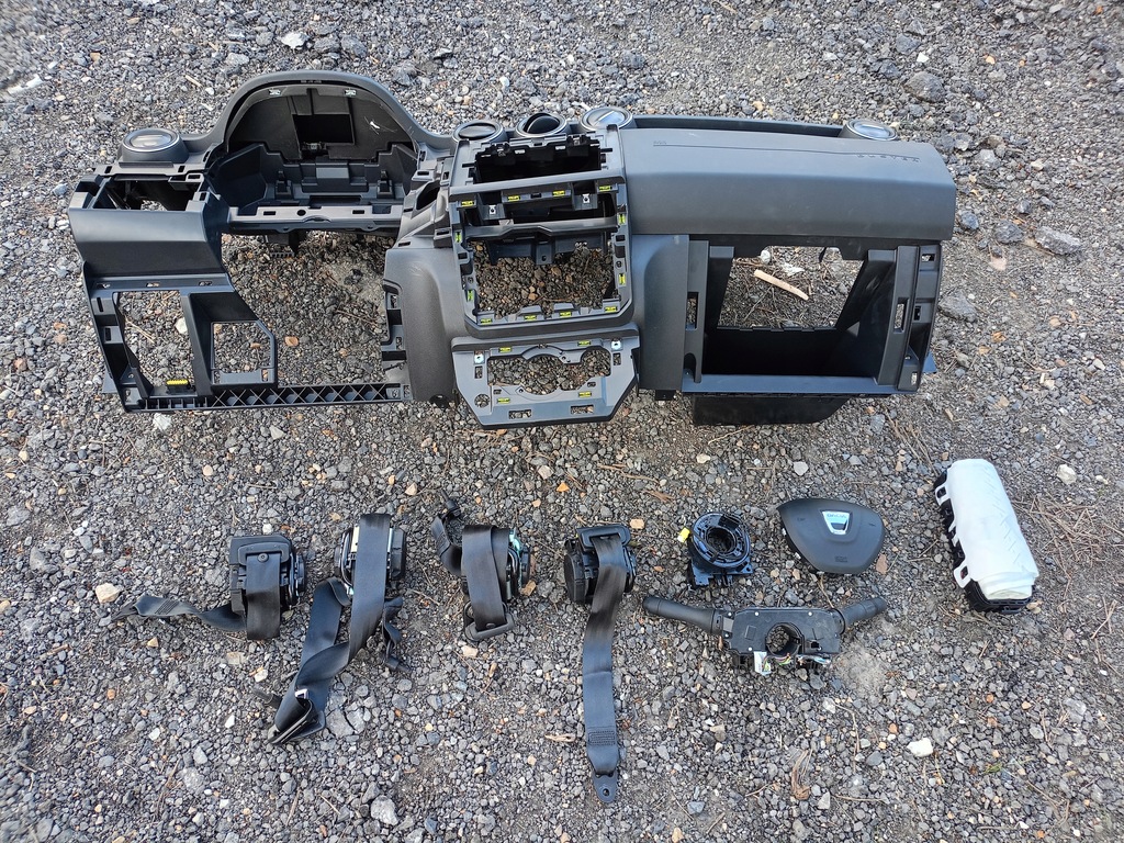 фото №1, Приборная панель консоль подушка безопасности ремни dacia duster ii 17-