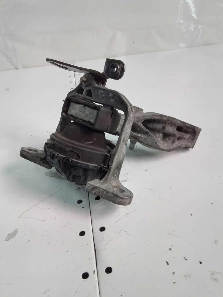 фото №1, L632 кронштейн подушка двигателя renault trafic iii 1.6dci 112101360r