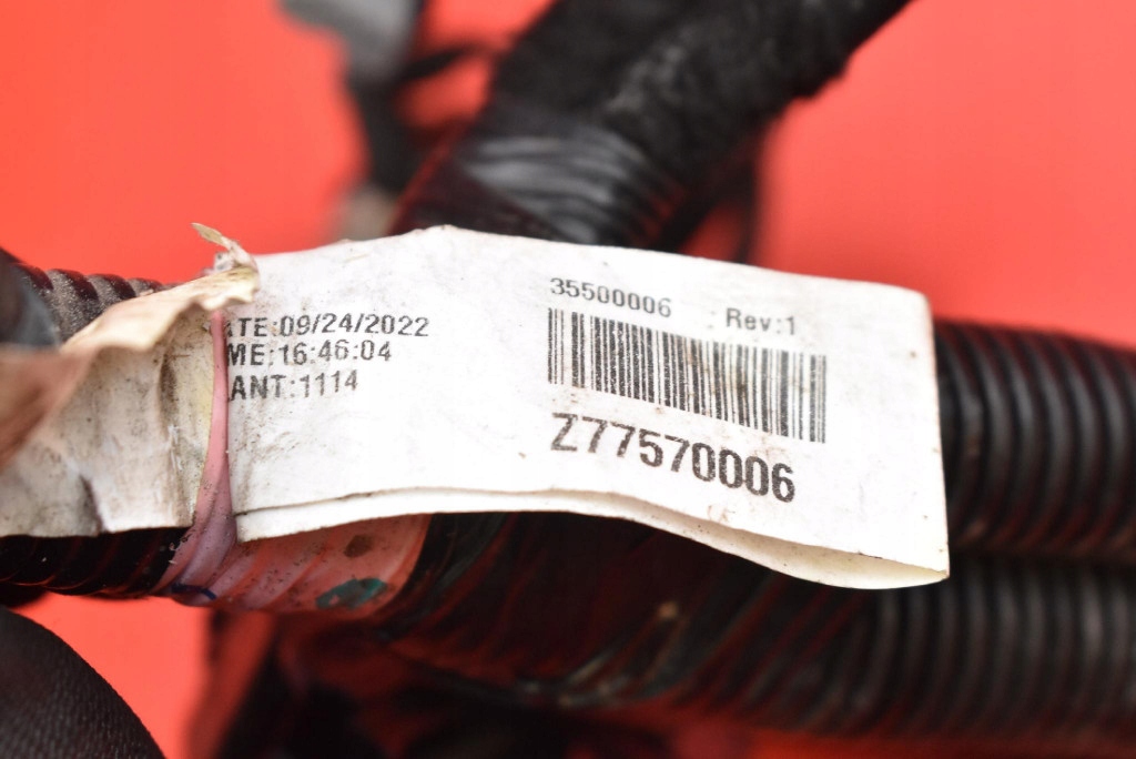 Жгут электропроводка насоса тепла p2068767-00-c tesla model y 60 kwh 299 km с Разборки