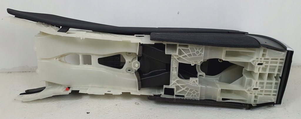 фото №6, Туннель средний подлокотник bmw 5 gt f07 europa