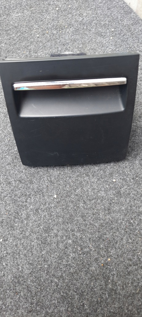 фото №1, Skoda superb ii попільничка задня 3t0863284