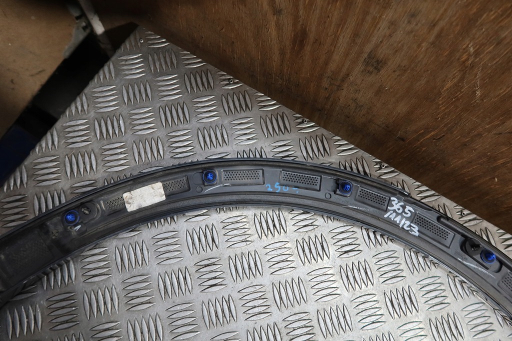 фото №9, Молдинг крыла правый задняя audi q3 965059rh4