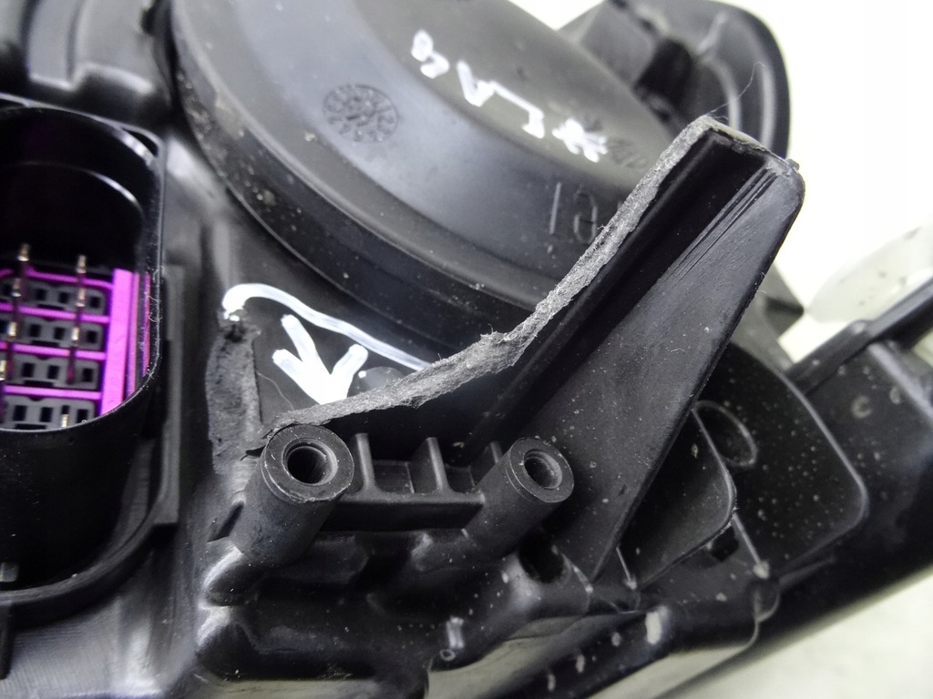 фото №9, 2k1941040a vw caddy лампа правий перед led europa oryg