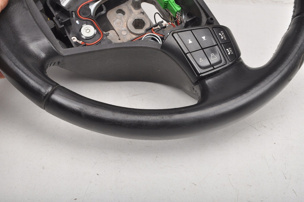 фото №7, Volvo s40 ii v50 воздуховод кожаный navi телефон