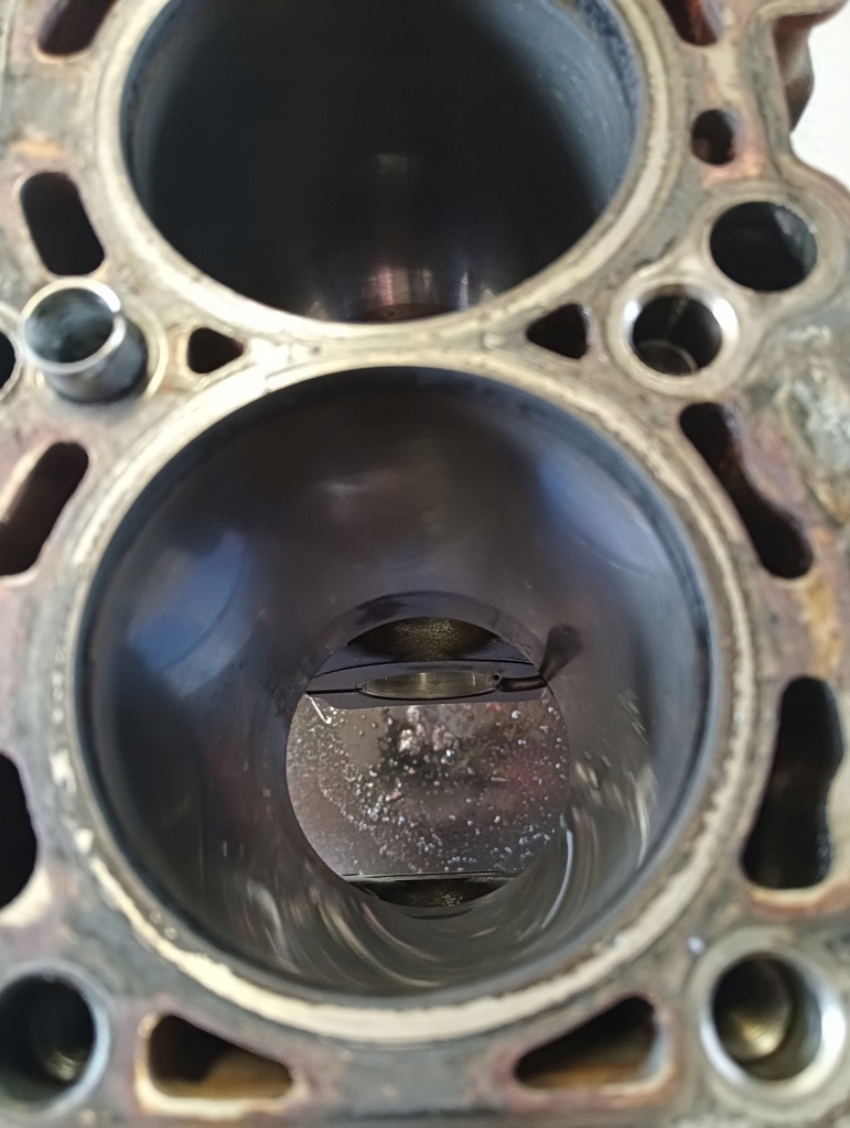 фото №13, Блок двигателя vw audi 2.0 tdi 08-12 cag|03l103021a