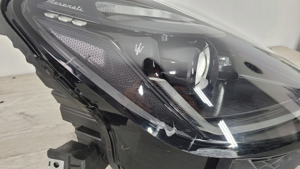Maserati grecale правий фара full led перед передня в Україні