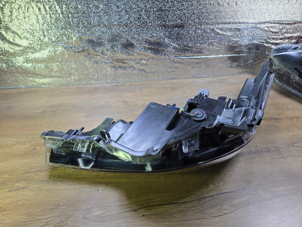 фото №11, Toyota chr c-hr lift 19- лампа перед передняя правая 81110-f4180-00