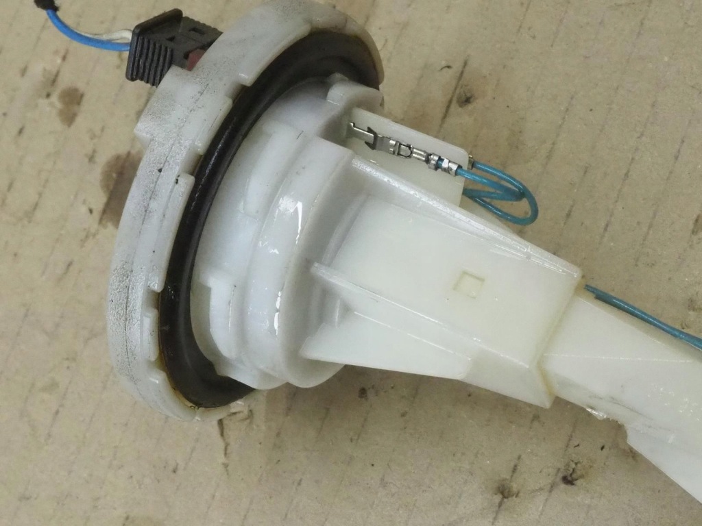 Датчик уровня топлива mercedes w210 221838001005 3.2 2,7 cdi Доставка