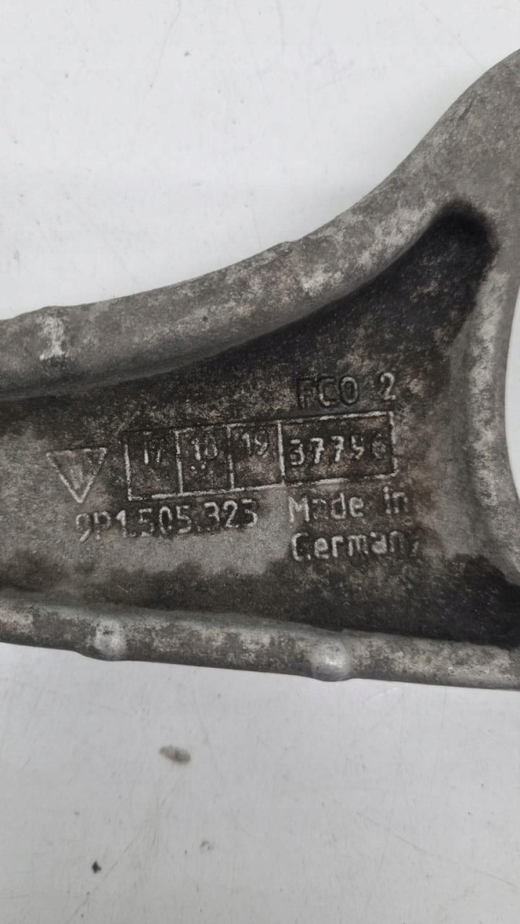 Задній важіль поздовжній задній porsche 911 2018 права сторона 9p1505323 в Україні