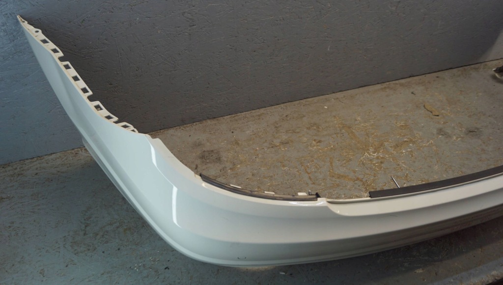 Mercedes w204 рестайлінг  бампер задній pdc z2677 в Україні