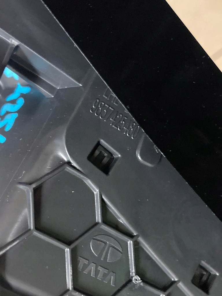 фото №5, Решётка средняя воздуховод peugeot 308 t10 9837425480