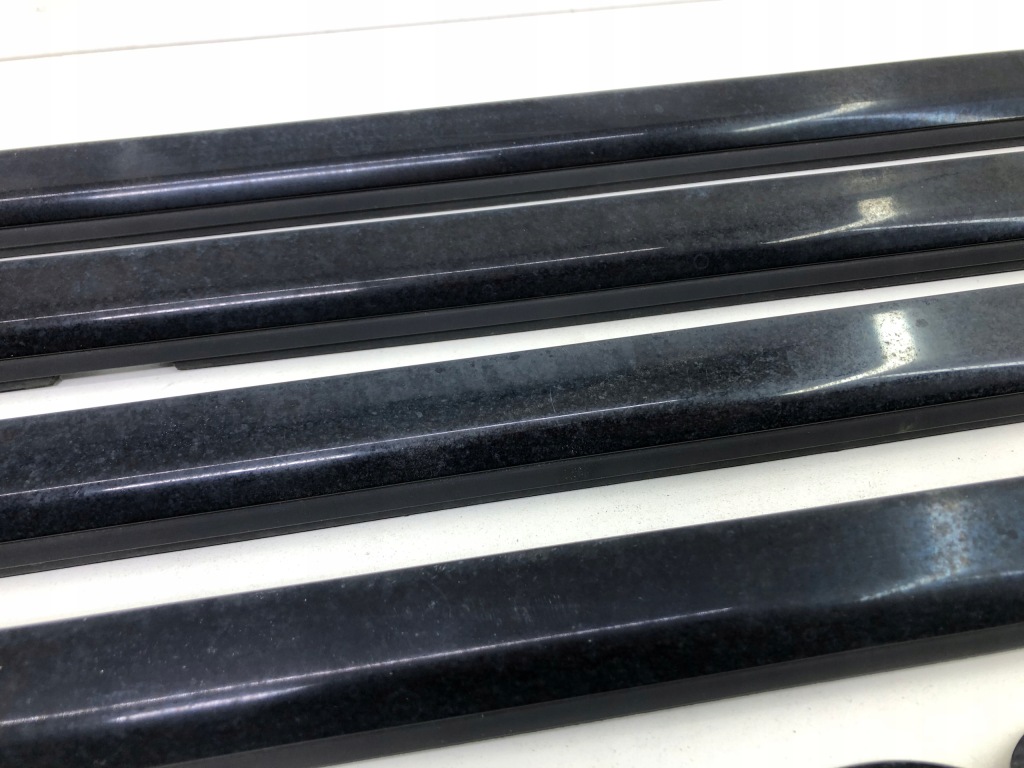 Mercedes w117 накладки двері захист стійка комплект a1176900579 a1777250382 Зі Шроту