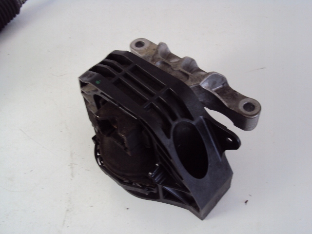 фото №1, Подушка двигателя opel corsa f 1.2 thp 2019-