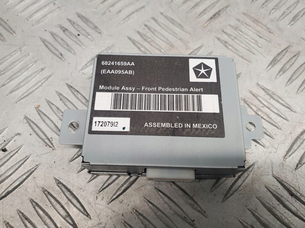 фото №1, Chrysler pacifica 68241659aa інше