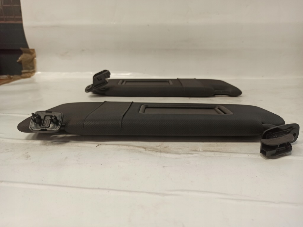 фото №7, Audi tt 8j защита солнцезащитные правая левая kpl 8j8857552 8j8857551