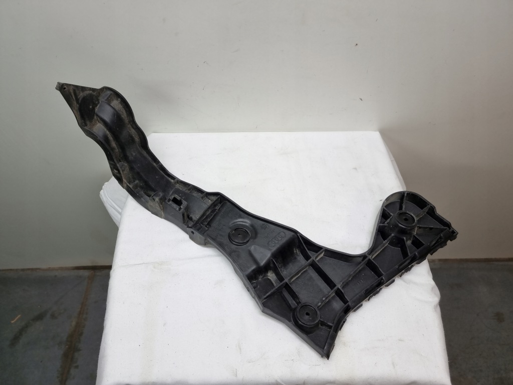 Купити Audi q3 напрямна бампера лівий задня