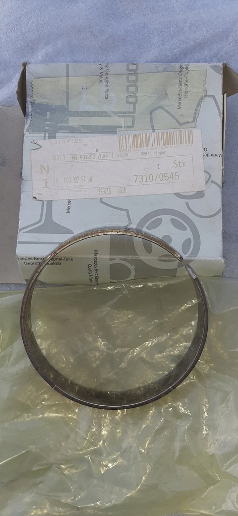 фото №1, Ущільнювач ступиця a0009929450 mercedes