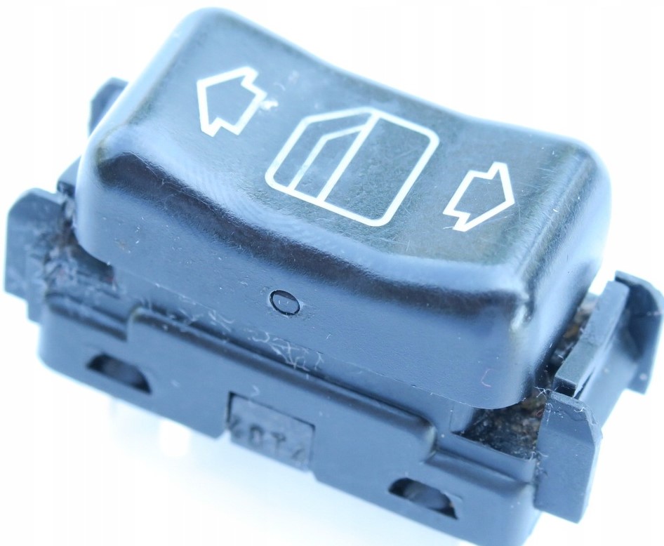 фото №1, 2028205210 кнопка стекло mercedes c w202