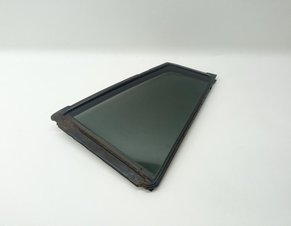 фото №1, Стекло боковая правая задняя дверь subaru xv i